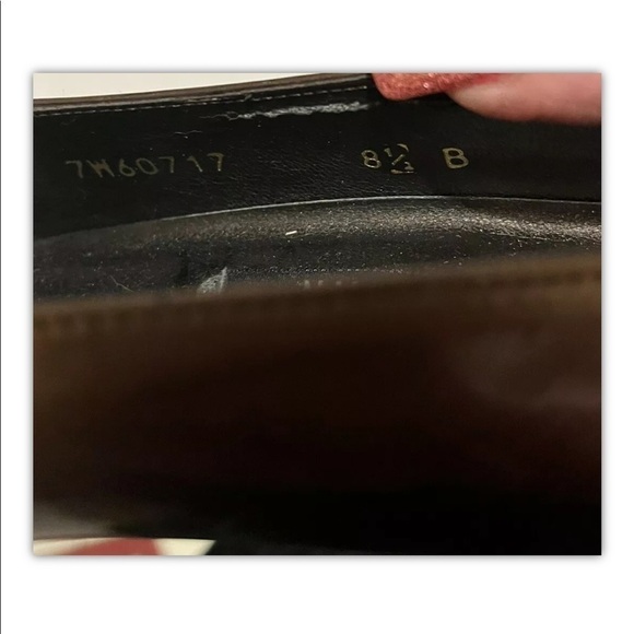 Stuart Weitzman Brown Patent Leather Platform Pumps Size 8.5B - Picture 7 of 7